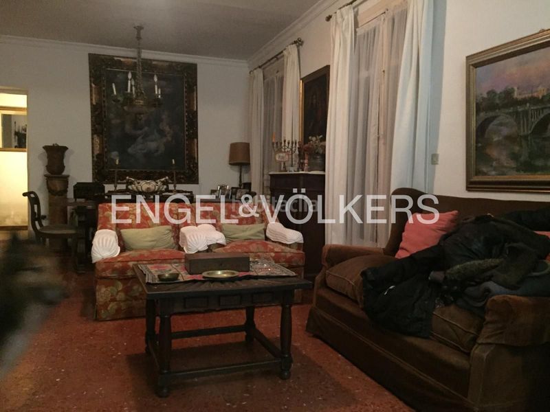 Foto bfffa7e0-6e73-45ab-a4ec-3f1eba621ac1. Casa amb calefacció aparcament a Heliópolis Sevilla