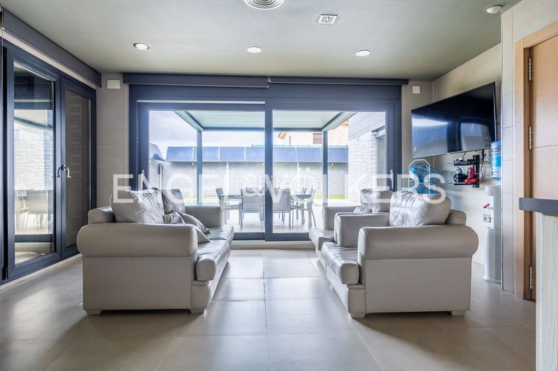 Foto 59f0b90a-f68f-4eb1-a9ce-39b4f159a001. Location maison avec chauffage piscine dans Olivar de Quintos Montequinto