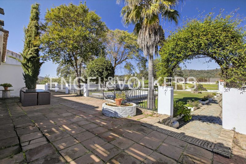 Foto db781400-385a-4735-863e-0dc527fd4751. Masia amb calefacció piscina a Castillo de las Guardas (El)