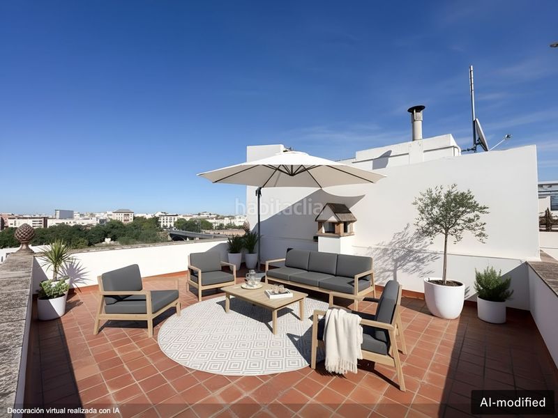 Foto 60735498-43ab-4e37-935d-be2cf30ed260. Casa adossada amb calefacció a Triana Casco Antiguo Sevilla