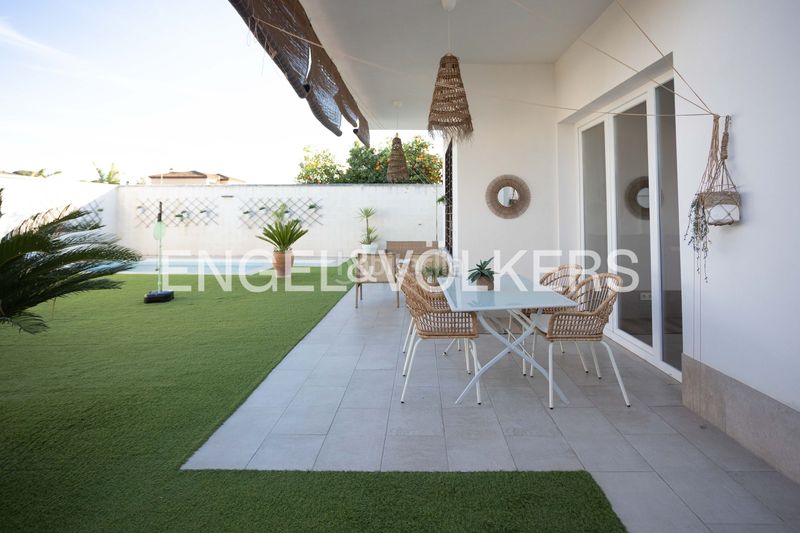 Foto f6118d30-48b3-4211-acf7-88d5c664d468. Casa amb calefacció piscina a Oromana Alcalá de Guadaira