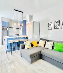 Etagenwohnung in Triana Oeste. Luminoso piso totalmente amueblado con ascensor  en triana