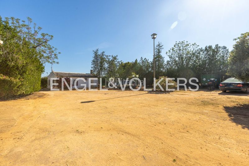 Foto ef65e6ad-6569-4e99-a356-d21f994fafab. Masia amb calefacció piscina a La Paz Alcalá de Guadaira