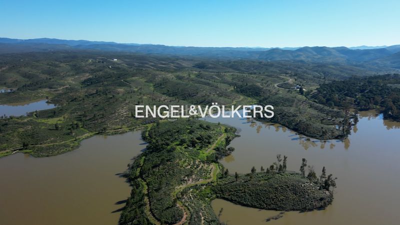 Foto 478e1bcf-f0a3-409c-a1f8-cfdc2776a300. Masia amb calefacció a Las Torres - Guadalupe Huelva