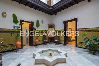 Casa en Centro. Emblemática casa palacio del siglo xviii  rehabilitada en el cen
