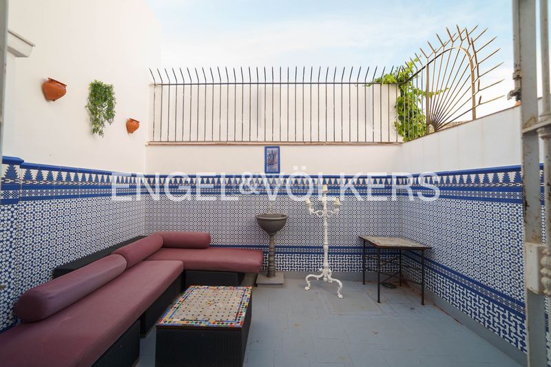 Foto 008e10bc-68bd-4e20-8c33-01de1bae0eb8. Casa amb calefacció a Centro Jerez de la Frontera