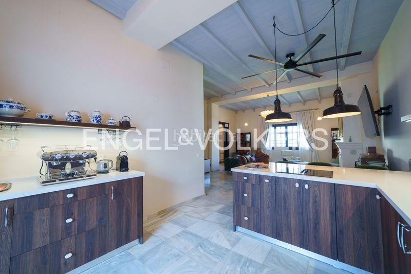 Foto 1c6719d6-fb55-4465-9056-00131ba4aad5. Casa amb calefacció a Centro Jerez de la Frontera