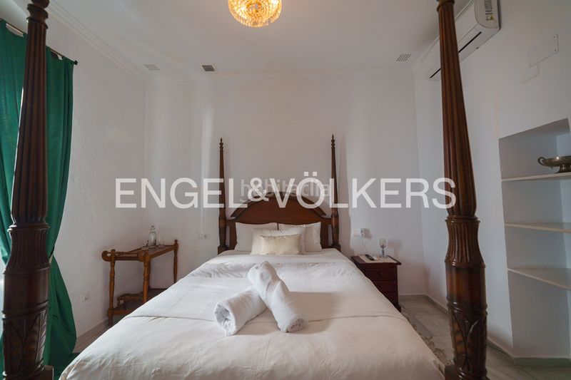 Foto 5836708c-703e-4981-8e41-599f50fb0687. Casa amb calefacció a Centro Jerez de la Frontera