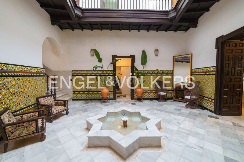 Foto 5d422065-f687-4a2f-9c92-43d05ecf0e56. Casa amb calefacció a Centro Jerez de la Frontera