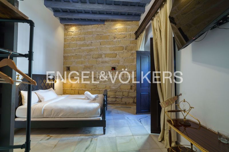 Foto 85393226-2a9f-4cec-ae69-468128cc8b9e. Casa amb calefacció a Centro Jerez de la Frontera