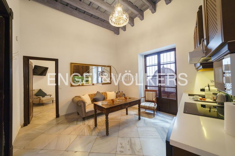 Foto 8e68aaea-2b0a-48ef-aa5d-964c07a61b26. Casa amb calefacció a Centro Jerez de la Frontera