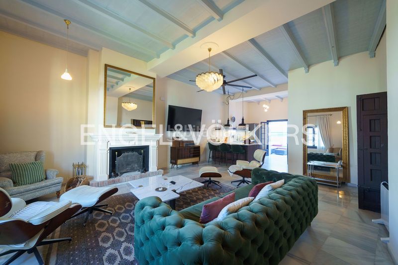 Foto 92b878f8-e807-4d4f-9e59-e8c4d4e6f183. Casa amb calefacció a Centro Jerez de la Frontera