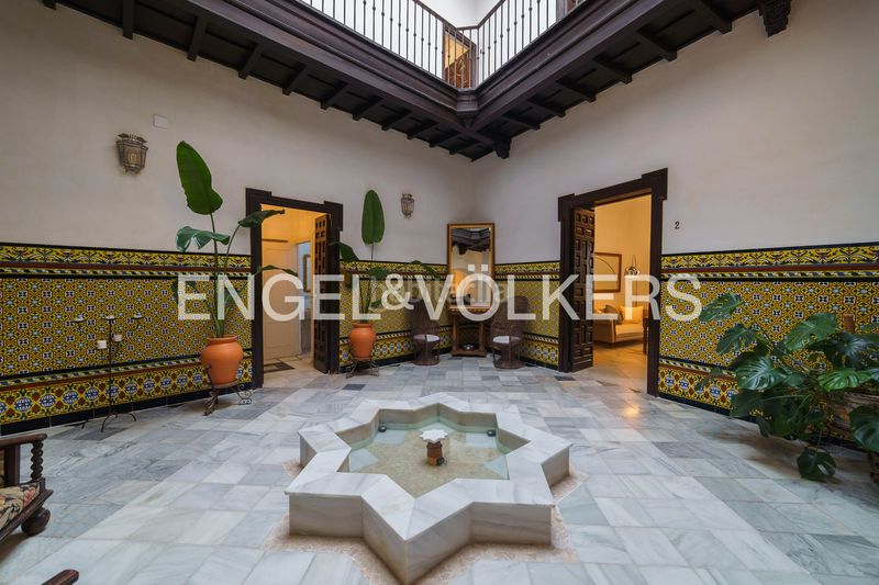 Foto ab619ce0-8cdb-4c59-9b83-d002d4771f03. Casa amb calefacció a Centro Jerez de la Frontera