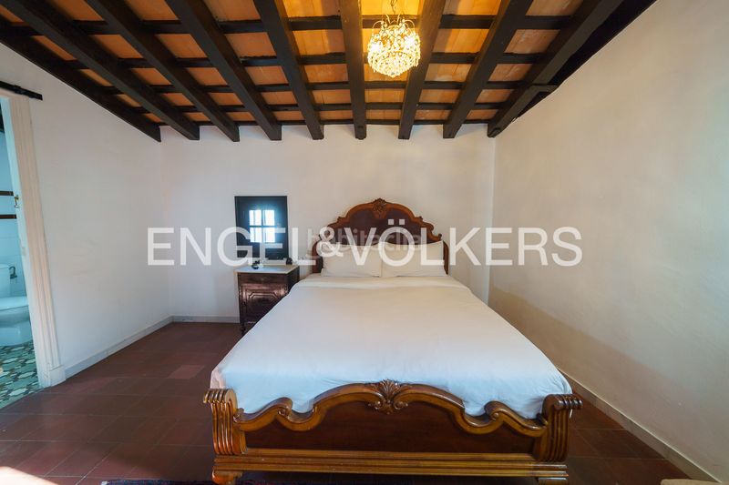 Foto aca84e90-8add-4a06-b439-b25239f71f28. Casa amb calefacció a Centro Jerez de la Frontera