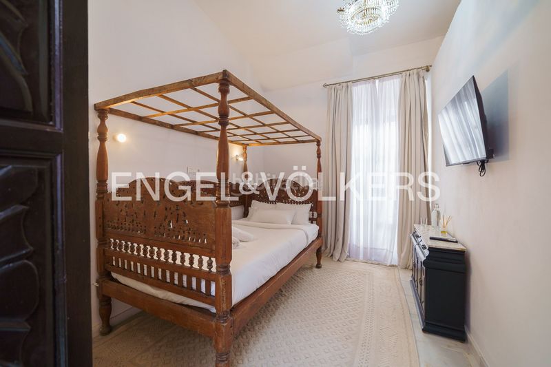 Foto acdeb8f7-ce80-40dd-bd5e-047aceadb840. Casa amb calefacció a Centro Jerez de la Frontera