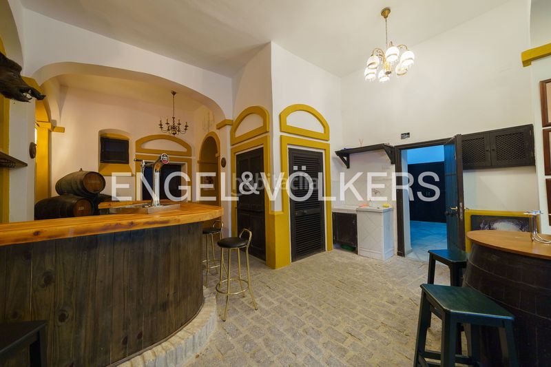 Foto ada54de1-3efb-43fc-a80a-5edcc76687c8. Casa amb calefacció a Centro Jerez de la Frontera