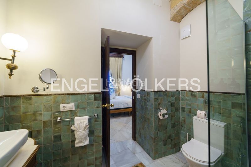 Foto b1aae2bb-e1b1-4554-b263-b1ffb65828a3. Casa amb calefacció a Centro Jerez de la Frontera