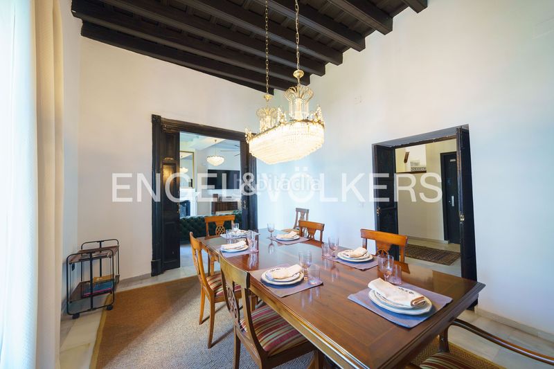 Foto b798fa5b-aa2a-48a1-94c6-33678328712e. Casa amb calefacció a Centro Jerez de la Frontera