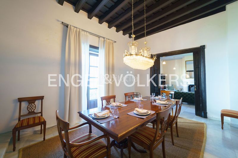 Foto b9da026f-bcb4-4251-9eb1-ab5ac5414204. Casa amb calefacció a Centro Jerez de la Frontera