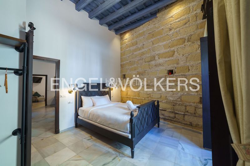 Foto bb7e6bb7-6df0-4f46-be28-e4b321578669. Casa amb calefacció a Centro Jerez de la Frontera