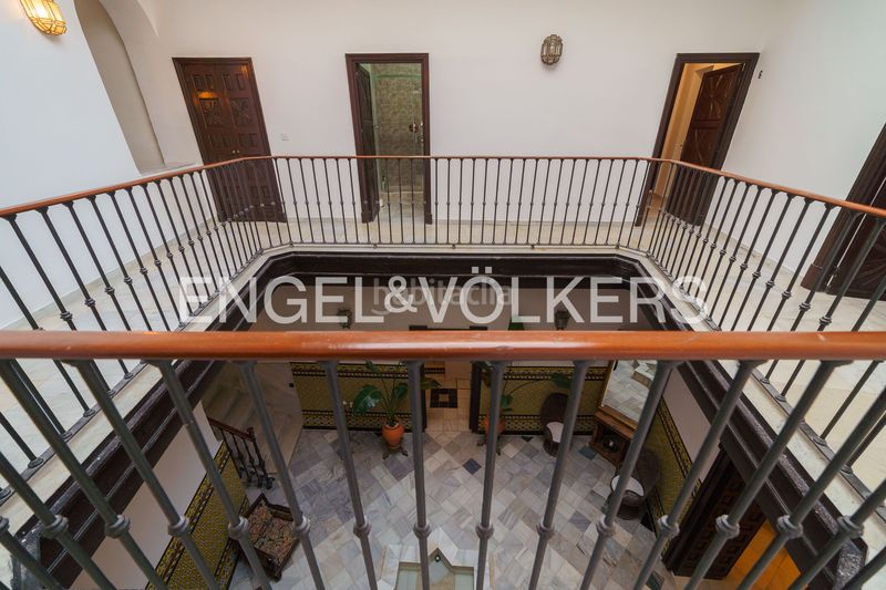 Foto c1c64f5a-2394-403c-a05e-37bffa5ff846. Casa amb calefacció a Centro Jerez de la Frontera