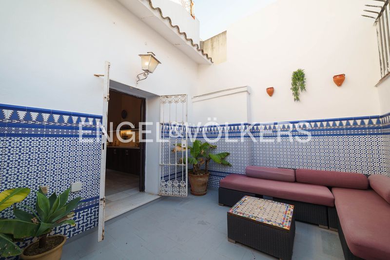 Foto c3d34964-4eaa-47be-92a6-0c0eee7f8806. Casa amb calefacció a Centro Jerez de la Frontera