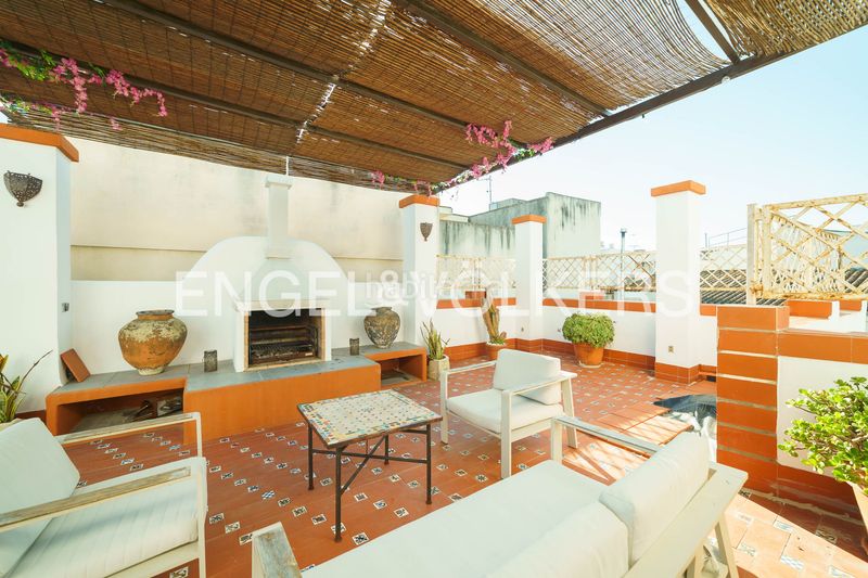 Foto d4a192d1-162c-400b-ac95-fb7521783deb. Casa amb calefacció a Centro Jerez de la Frontera