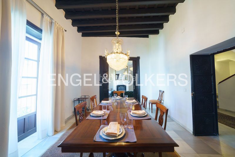 Foto d838837a-8fc8-47db-b1e5-74cbf84f4a9e. Casa amb calefacció a Centro Jerez de la Frontera