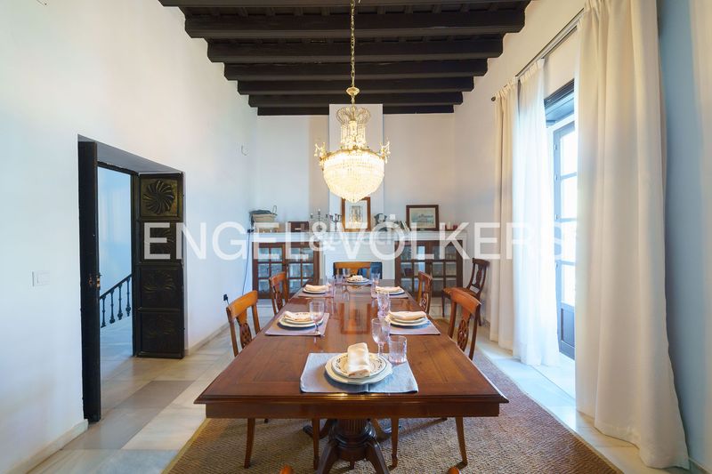 Foto dd43e4c5-217d-409a-afdd-68d56de90c11. Casa amb calefacció a Centro Jerez de la Frontera