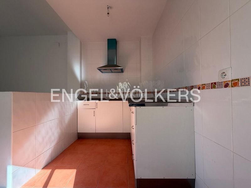 Foto 156f9a89-6f8b-4122-ba4b-b173580fa7e5. Pis amb calefacció aparcament a Centro Alcalá de Guadaira