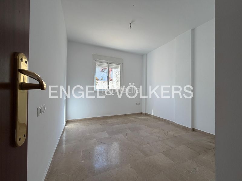 Foto 34aaa77c-4b38-42f0-84d9-e584d65737e4. Pis amb calefacció aparcament a Centro Alcalá de Guadaira