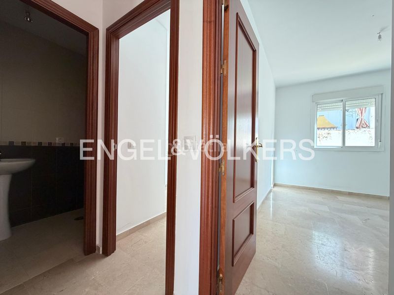 Foto 41862207-d4bd-4774-bade-89fe8d8e17f2. Pis amb calefacció aparcament a Centro Alcalá de Guadaira