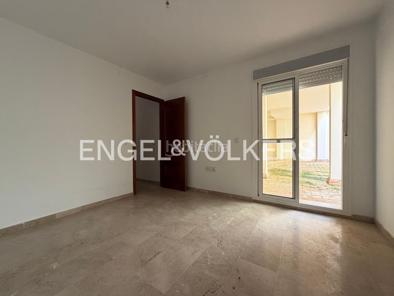 Foto 68f9ff86-962f-426f-8468-5abfdbe6d69c. Pis amb calefacció aparcament a Centro Alcalá de Guadaira