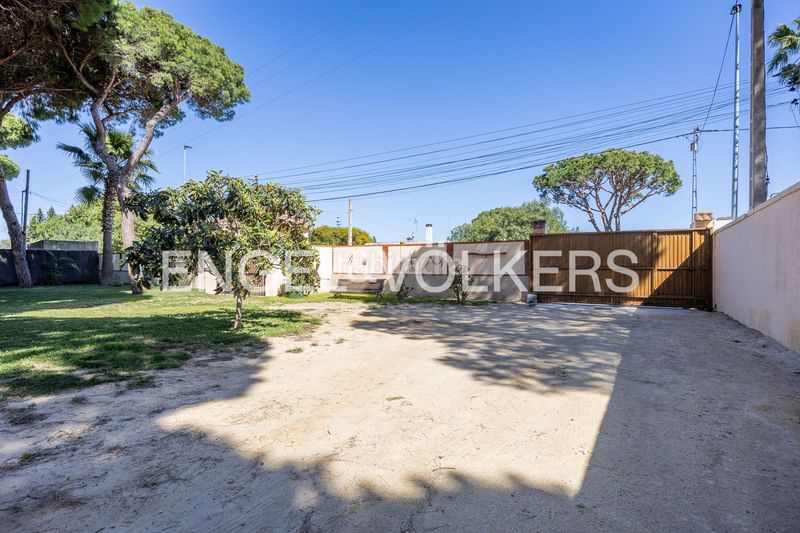 Foto 1568d367-3c0c-4d51-a8fc-5e919b08f2fc. Casa amb calefacció aparcament piscina a Las Lagunas - Campano Chiclana de la Frontera