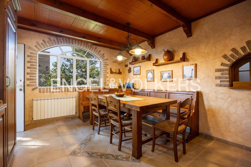 Foto 8a81536e-80cd-4d1d-83d0-35276b32b172. Casa amb calefacció aparcament piscina a Las Lagunas - Campano Chiclana de la Frontera