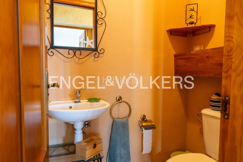 Foto b405ddd7-0920-49cc-9338-4535a46bb8b8. Casa amb calefacció aparcament piscina a Las Lagunas - Campano Chiclana de la Frontera