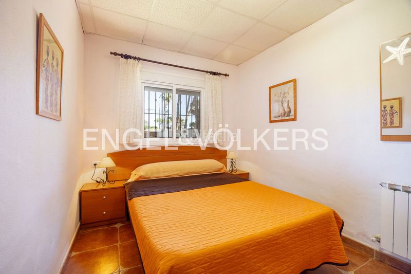 Foto c9e97d7f-e6a8-4d4c-94d3-c9f056dd8a5e. Casa amb calefacció aparcament piscina a Las Lagunas - Campano Chiclana de la Frontera