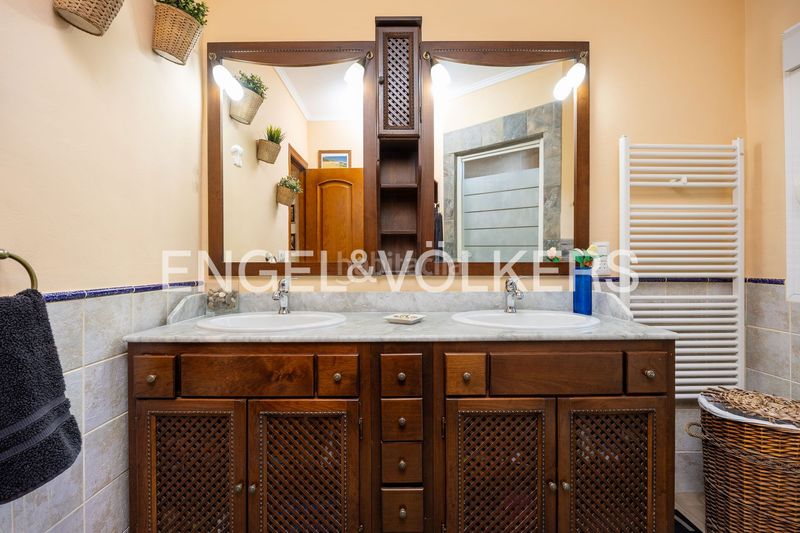 Foto db7441a0-89e7-45aa-8dd2-5c5cfe6f75d0. Casa amb calefacció aparcament piscina a Las Lagunas - Campano Chiclana de la Frontera