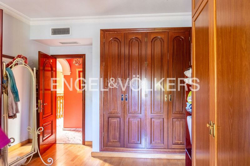 Foto ee3cb45a-b519-4c86-b937-a460b0e0afb3. Casa amb calefacció piscina a Santa Clara Sevilla