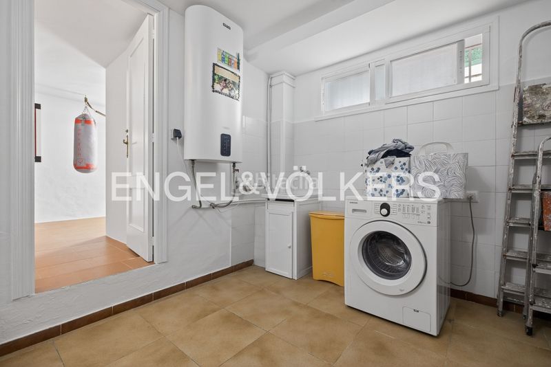 Foto 587cf79d-bb8e-4c53-b980-70d41c24ac0e. Casa amb calefacció a cerros de Montequinto Montequinto