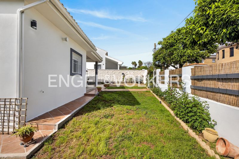 Foto 964c356a-4f73-4eb9-a725-e8ce9f4c54a1. Casa amb calefacció a cerros de Montequinto Montequinto