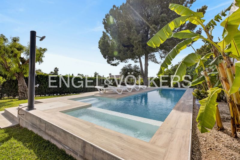 Foto cbc2b15e-7b27-431c-85e2-5b22aacc05ec. Casa amb calefacció a cerros de Montequinto Montequinto