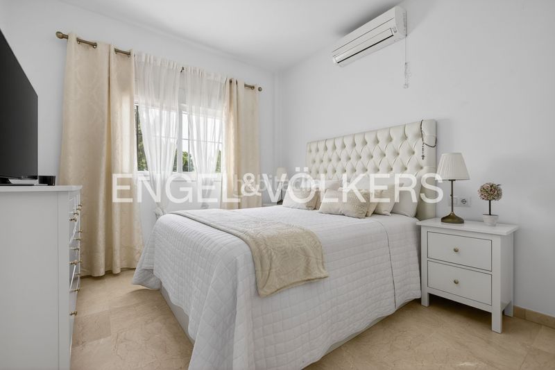 Foto cef40d92-2d2e-44ae-82fb-3bb0ffa54473. Casa amb calefacció a cerros de Montequinto Montequinto