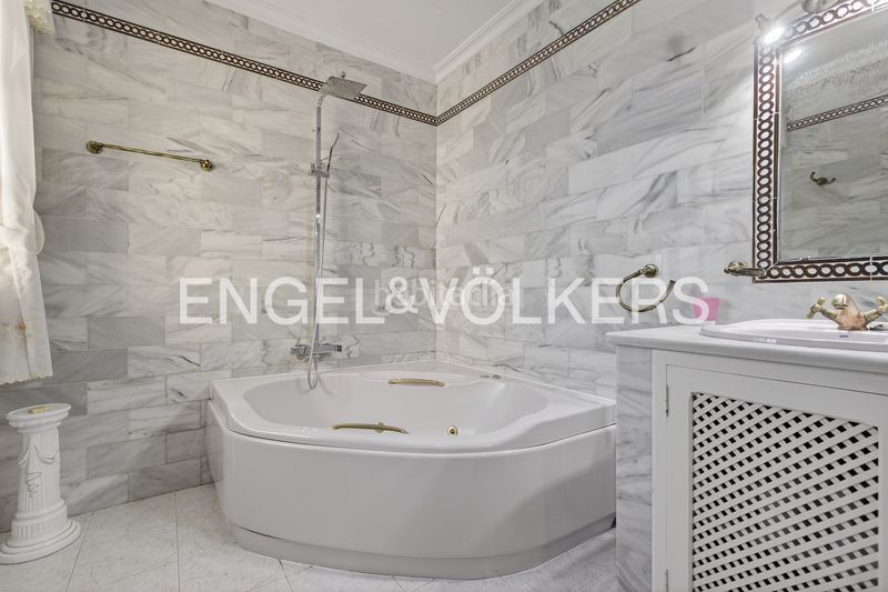 Foto 02d5fb4c-bf6c-4559-8d53-4ea72447b1a7. Casa amb calefacció a cerros de Montequinto Montequinto