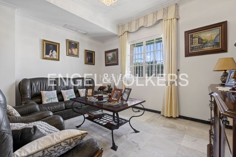 Foto 20b8e6df-dd5f-4053-a7e1-d0720781c9a1. Casa amb calefacció a cerros de Montequinto Montequinto