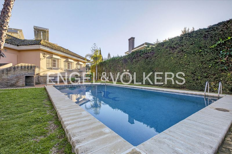 Foto 3726f969-0b78-4496-bbf4-abec9b91d3d2. Casa amb calefacció a cerros de Montequinto Montequinto