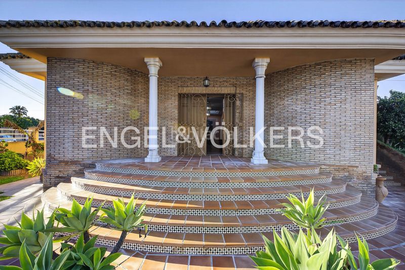 Foto 4f6182b4-2aab-4327-9900-705fc3b55b7e. Casa amb calefacció a cerros de Montequinto Montequinto