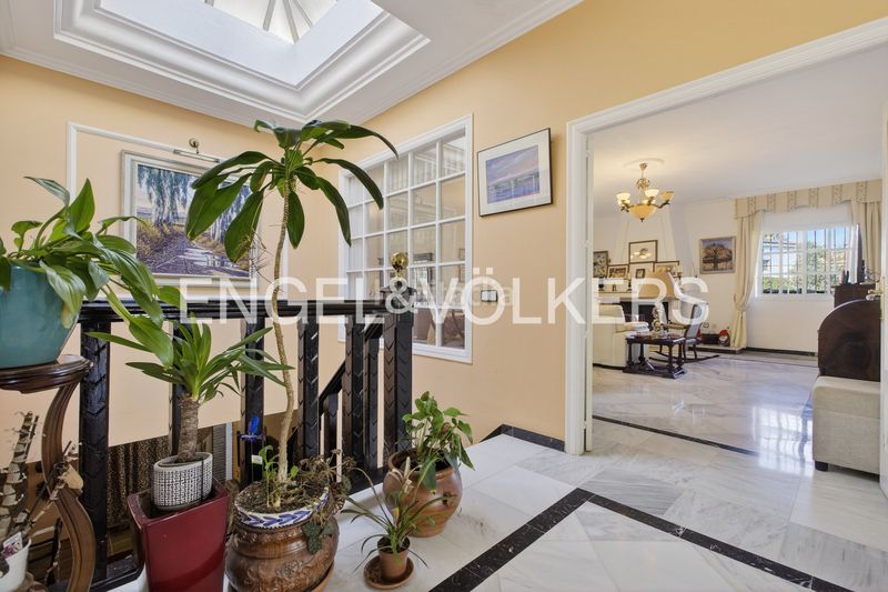 Foto 51ac0256-7728-4086-94cf-9e02218b6bb7. Casa amb calefacció a cerros de Montequinto Montequinto