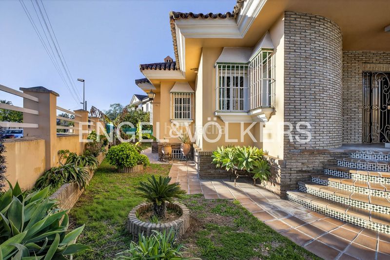 Foto 985ec92b-b249-4bb4-9734-fe699f61f3be. Casa amb calefacció a cerros de Montequinto Montequinto