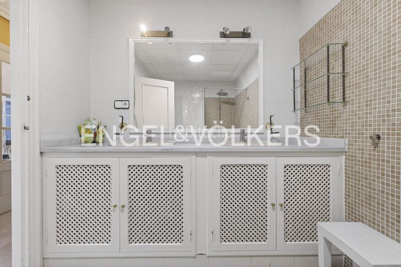 Foto b0180612-5a06-4b7f-9972-120de4254979. Casa amb calefacció a cerros de Montequinto Montequinto